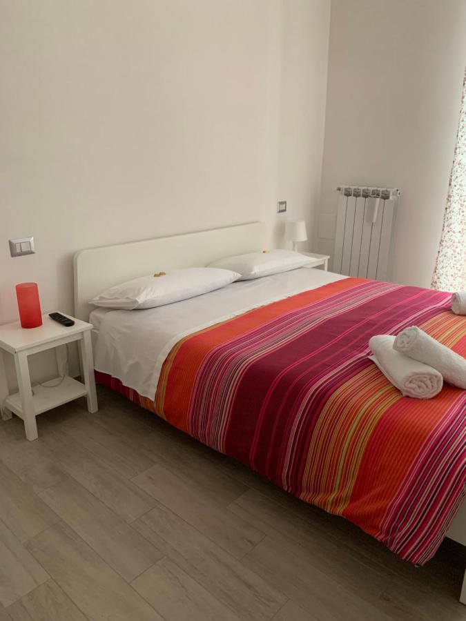 La Porta Di Carmy Apartment Naples Luaran gambar