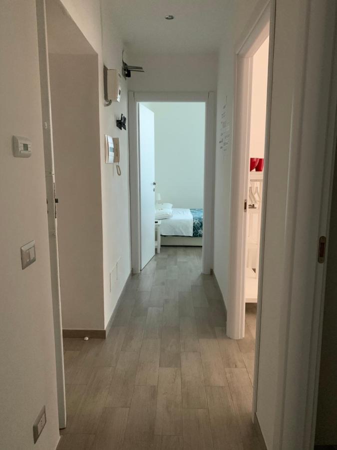 La Porta Di Carmy Apartment Naples Luaran gambar